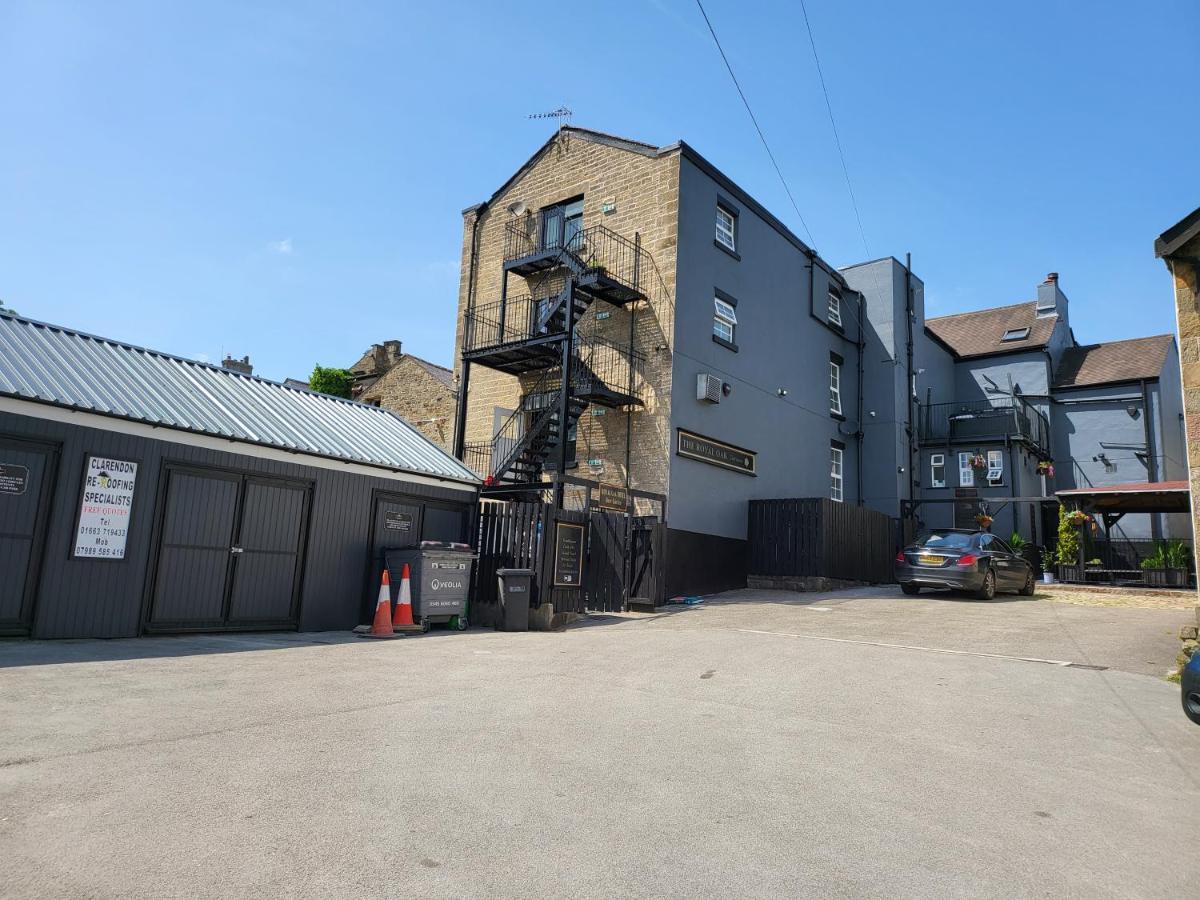 The Royal Oak Hotel Chapel en le Frith Exterior photo